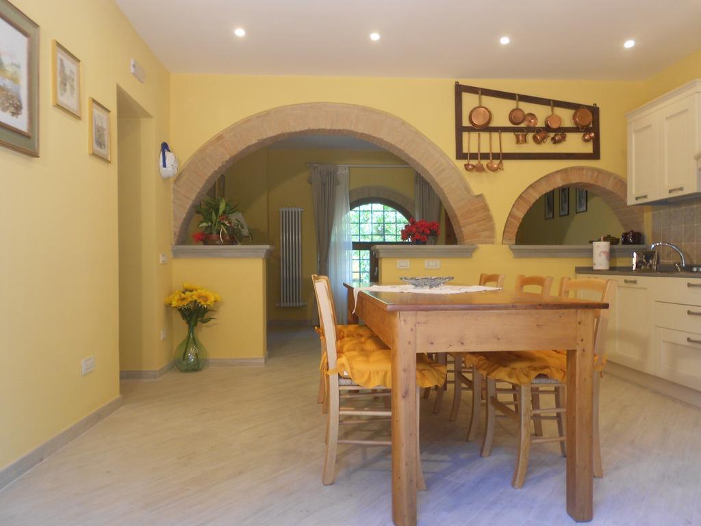 I Due Frassini Appartement Montespertoli Buitenkant foto